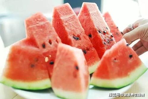 冬天烤火吃瓜,甜蜜烤瓜时光